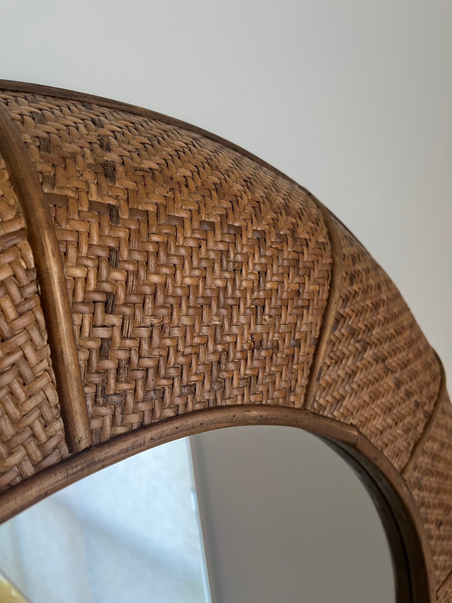 Beautiful Round Rattan Mirror