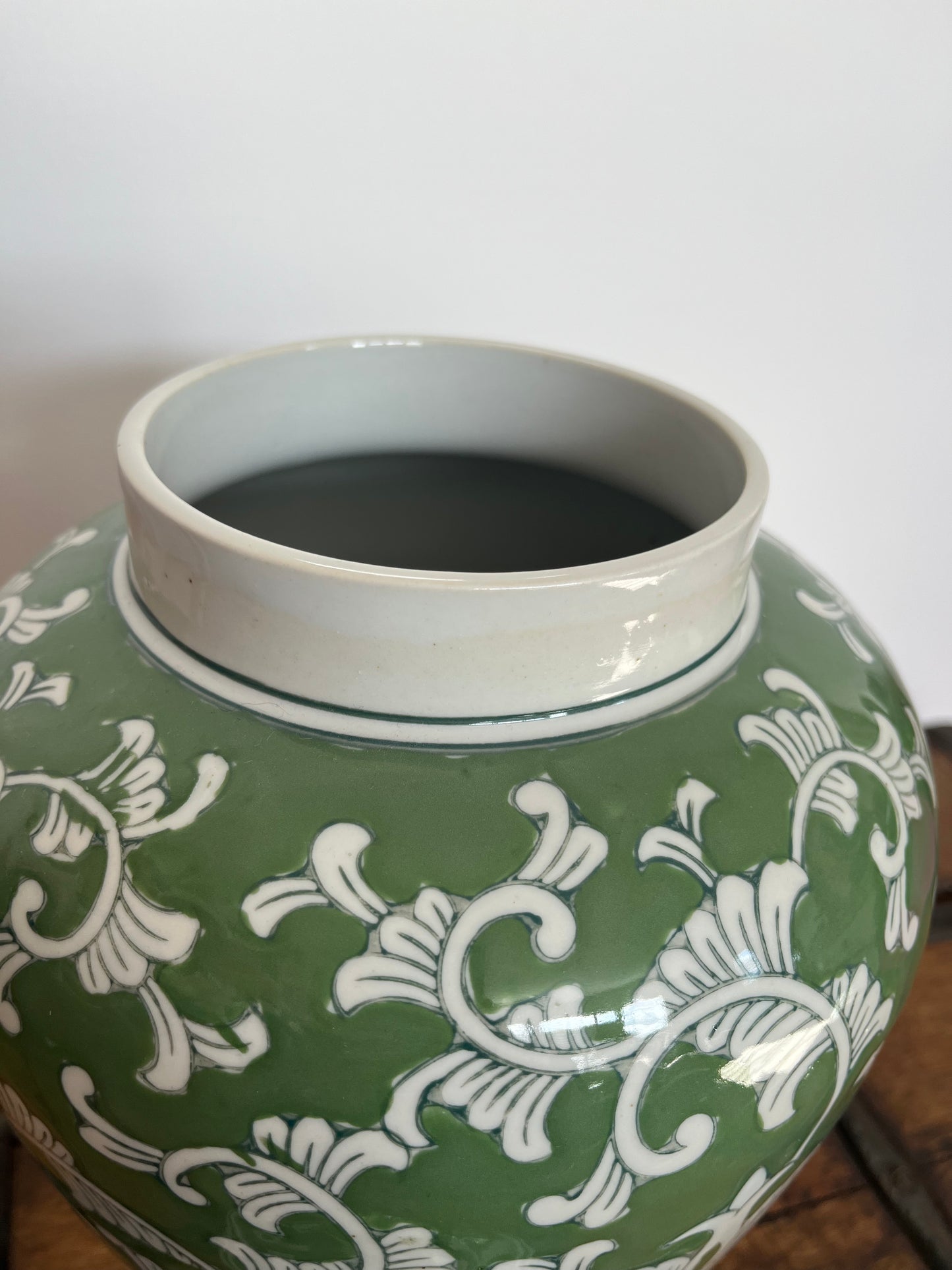 Early Settler Ginger Jar