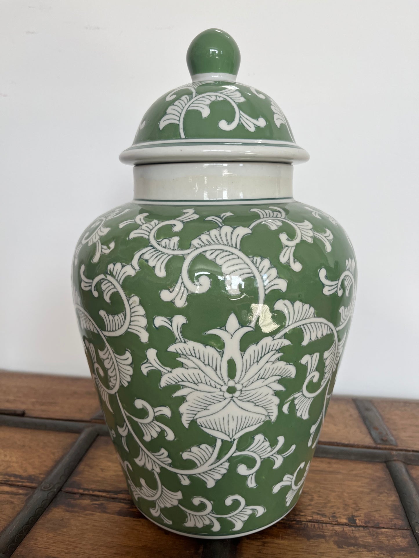 Early Settler Ginger Jar