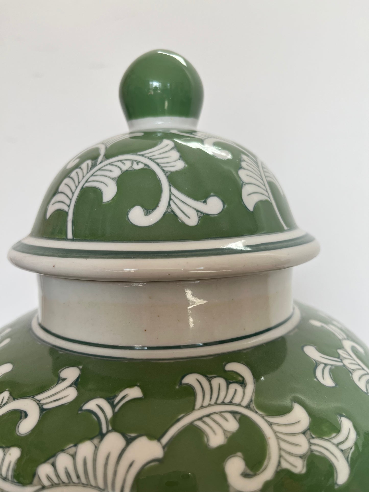 Early Settler Ginger Jar