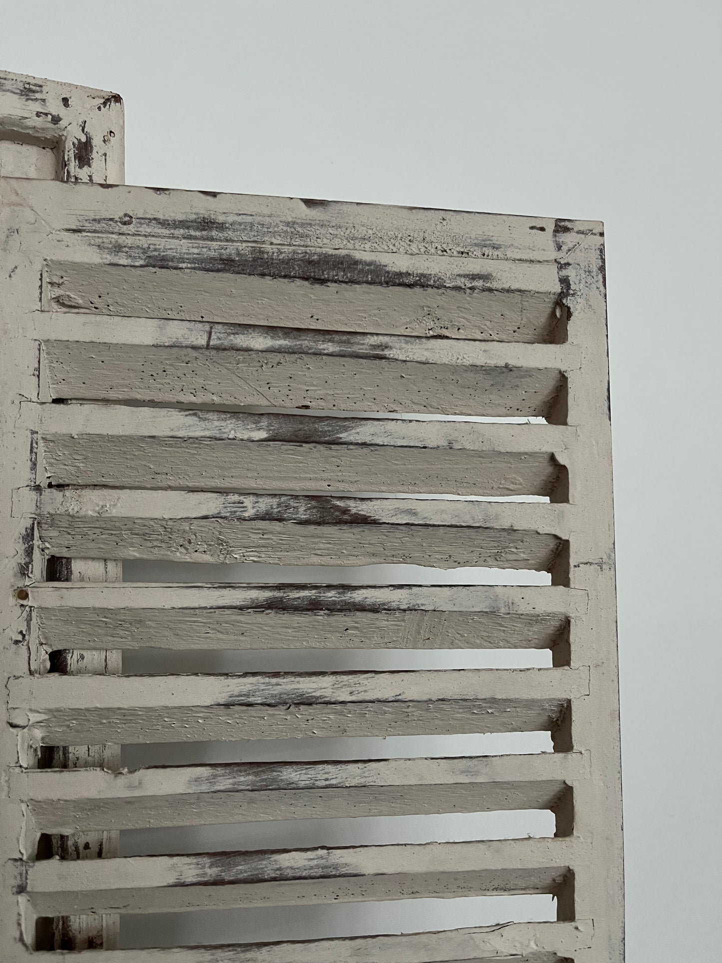 Lovely Shutter Mirror