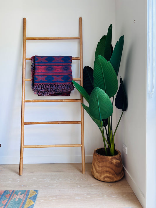 Lovely Bamboo Decor Ladder with Throw