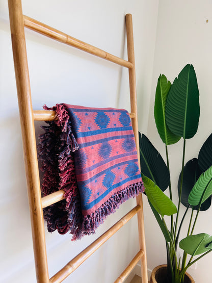 Lovely Bamboo Decor Ladder with Throw