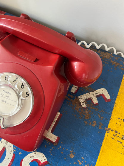 Red Retro Telephone