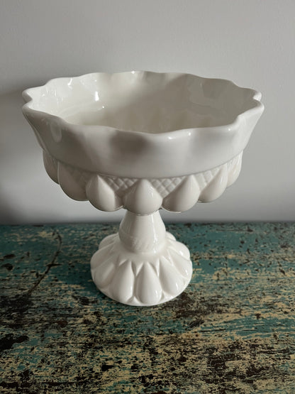 Rosanna White Bon Bon Footed Round Bowl