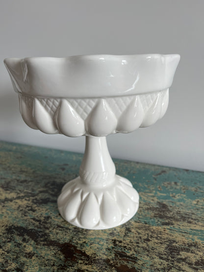 Rosanna White Bon Bon Footed Round Bowl