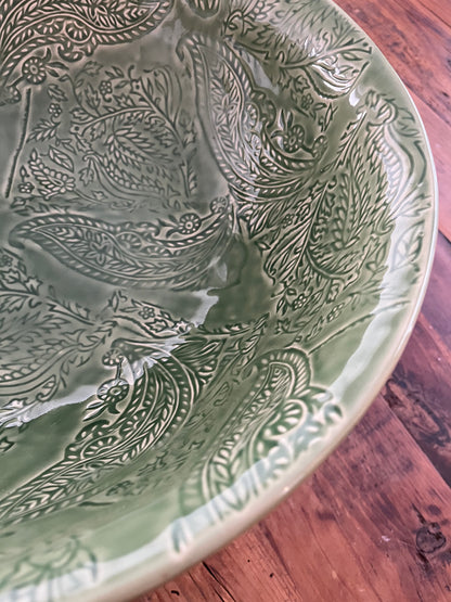 Beautiful Large Pottery Barn Footed Fruit/ Serving Bowl