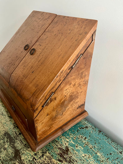 Vintage Desk Compendium