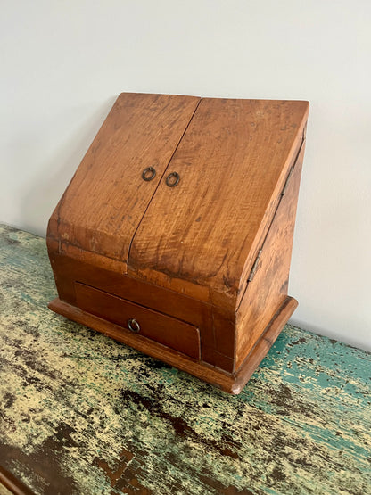 Vintage Desk Compendium