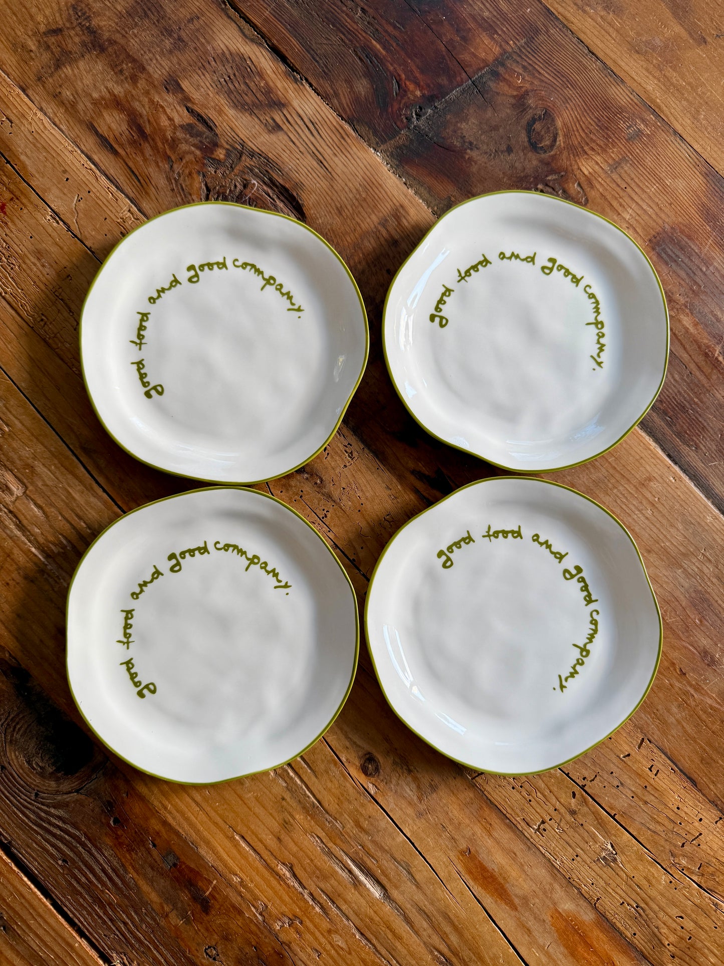 MÆGEN Set of 4 x Statement Plates- 'good food and good company.'