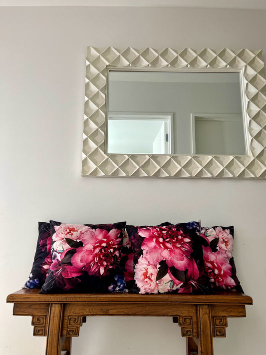 Set of 5 x beautiful floral cushions