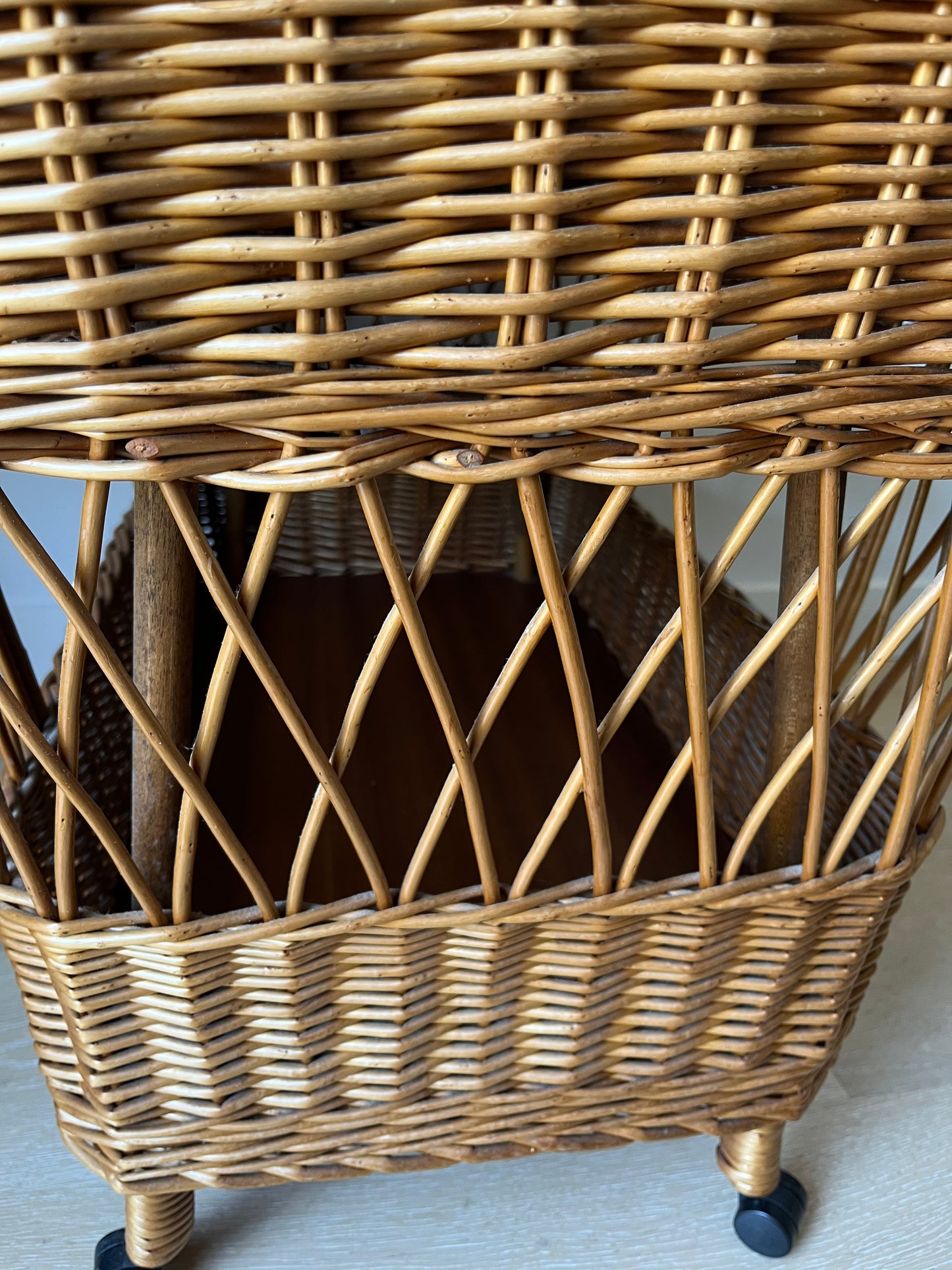 Vintage English Willow Trolley