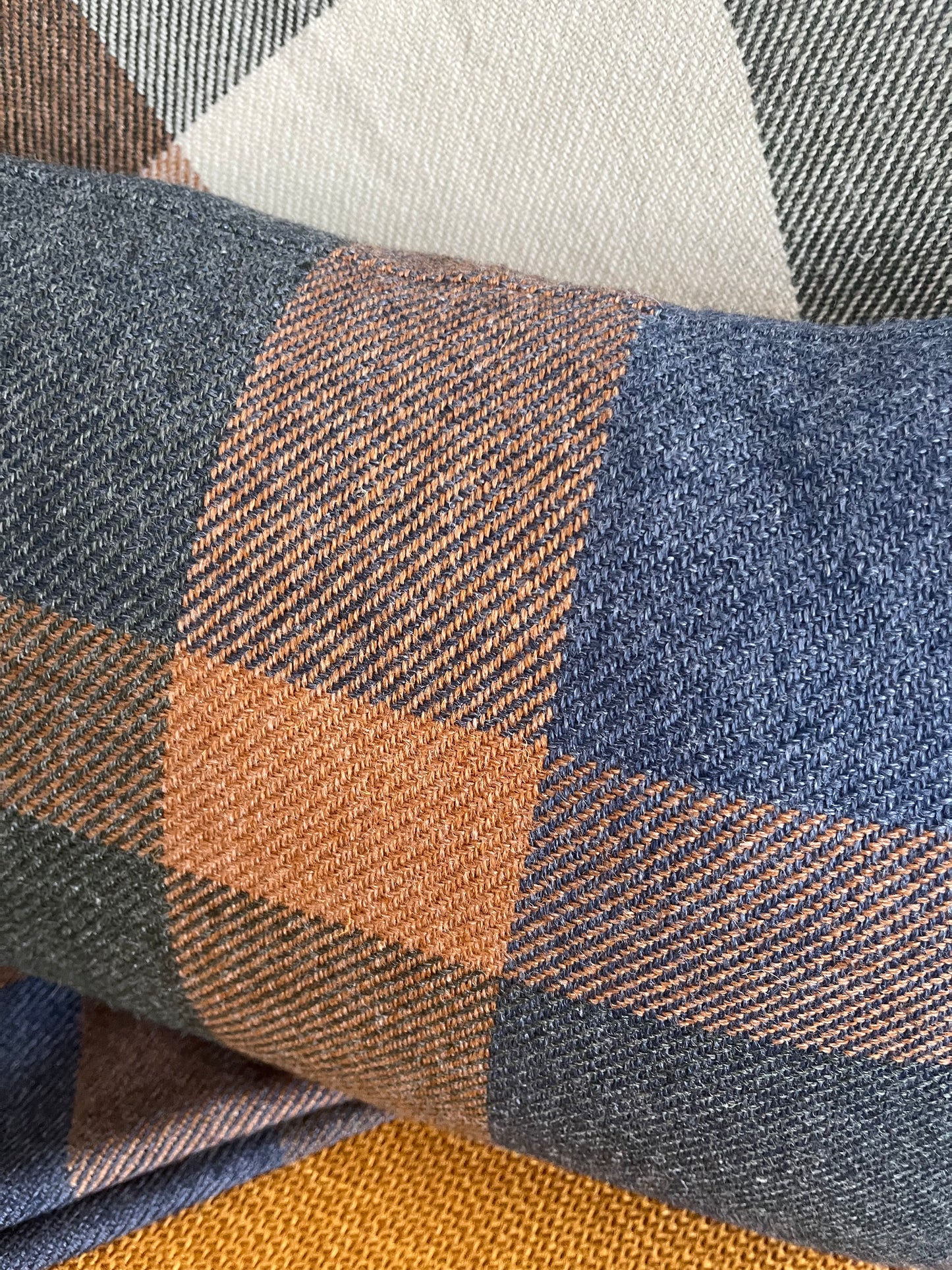 Nood Check Throw and Cushion Set