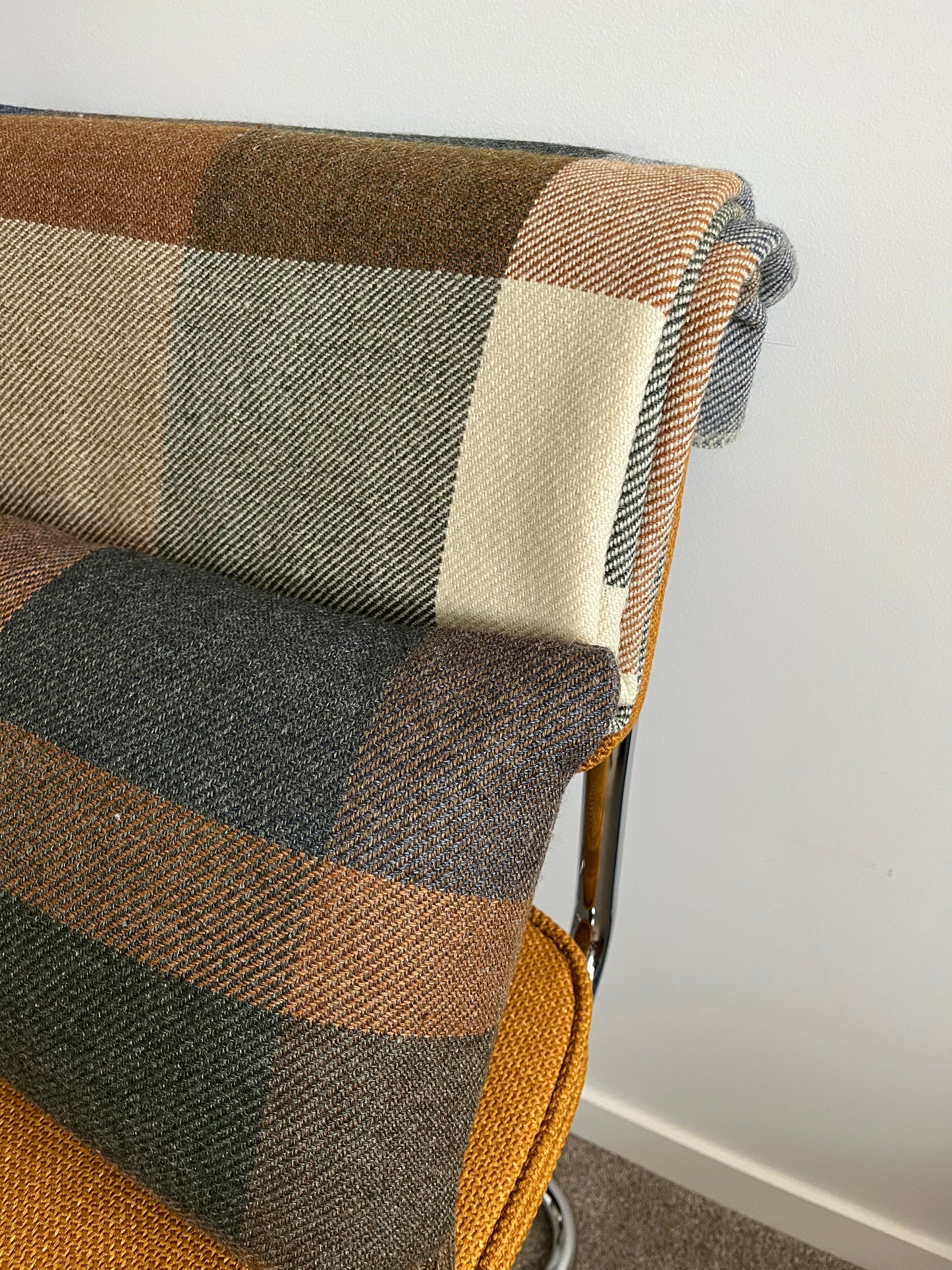 Nood Check Throw and Cushion Set