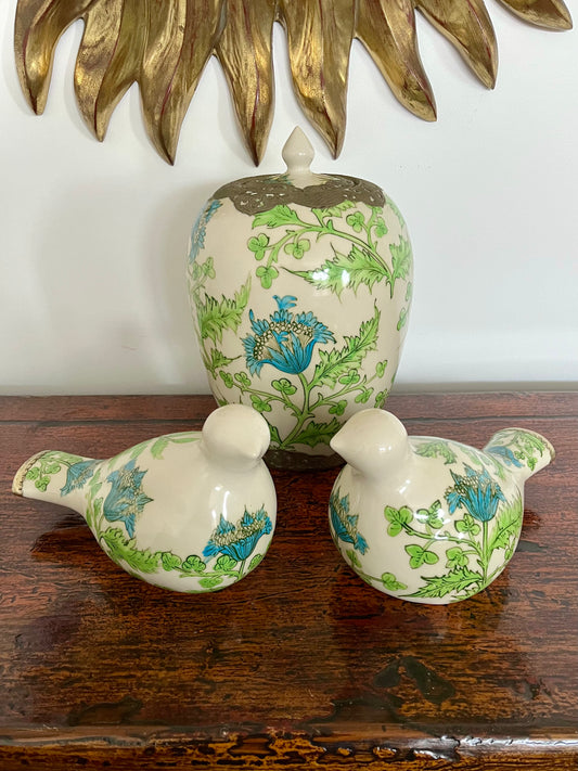 Gorgeous Floral Vase &  Birds Set