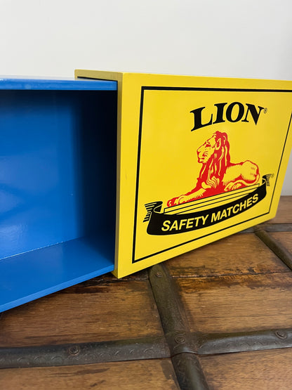 Retro Lion Safety Matches Wooden Storage Box