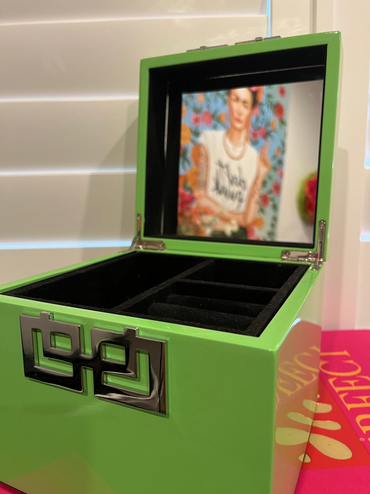 Lovely Green Lacquer Jewellery Box
