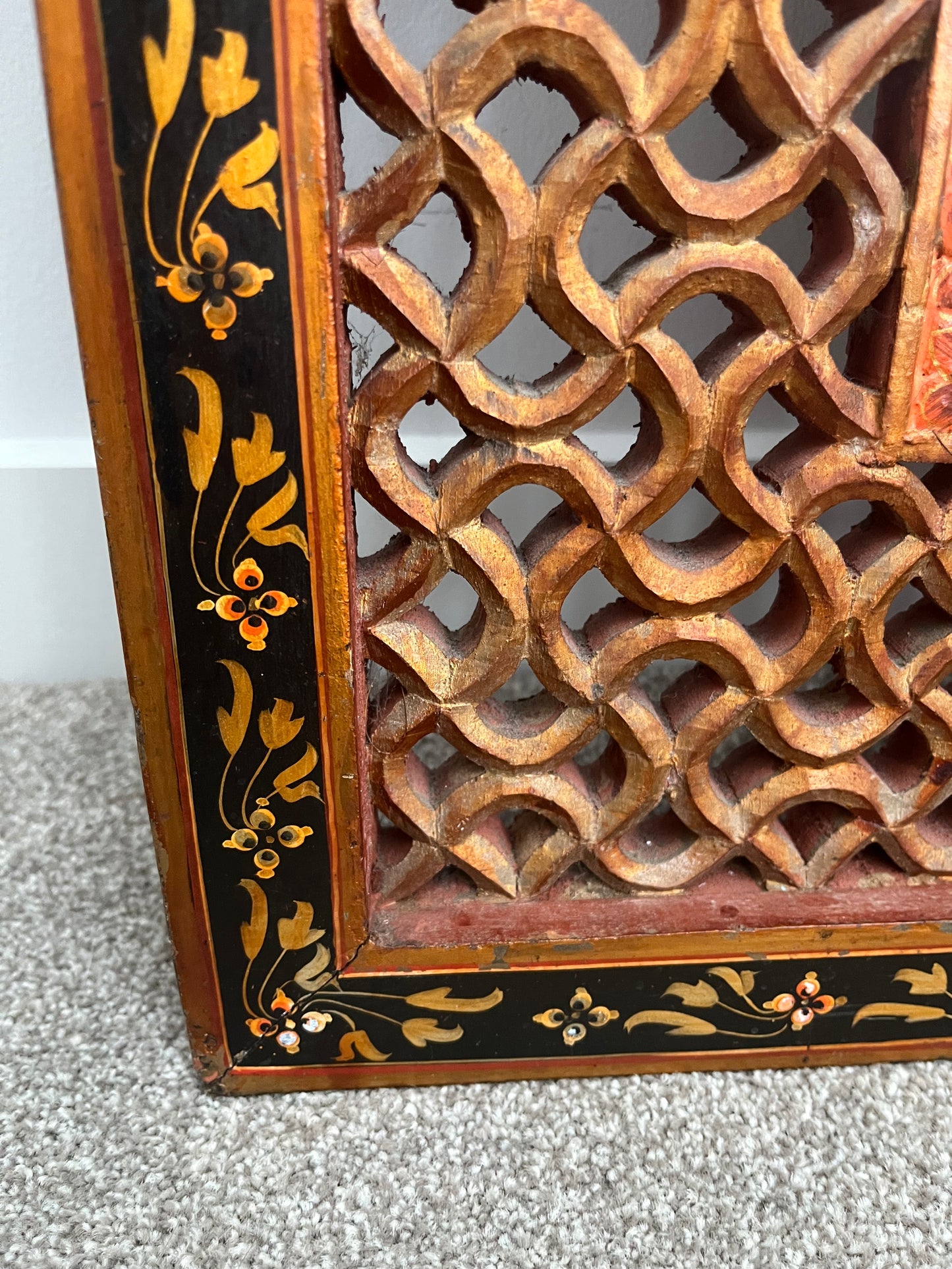 Decorative Wooden Wall Mirror