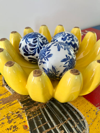 Ceramic Banana Bowl with Decorative Porcelain Balls