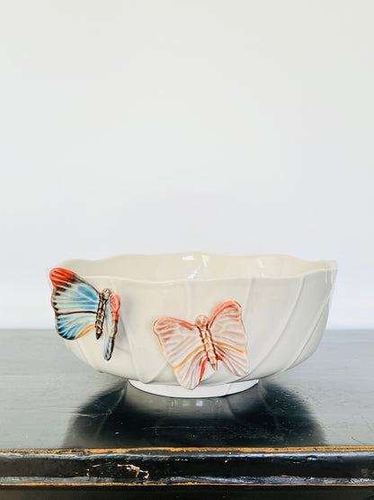 Beautiful Bordallo Pinheiro Cloudy Butterflies - Salad Bowl 4l
