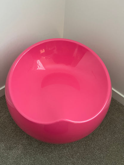 Cute Pair of Pink Ball Chairs