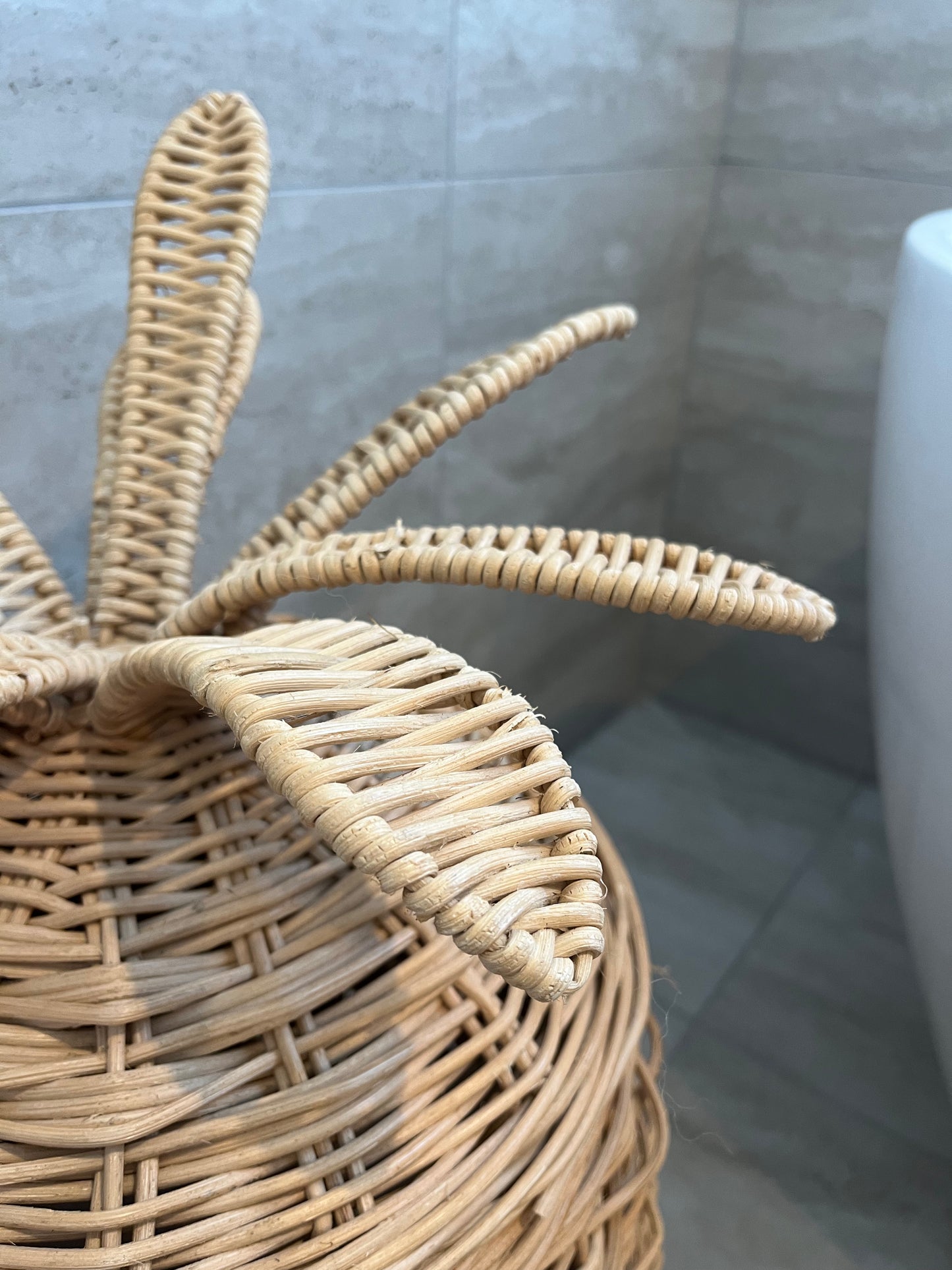 Pineapple Storage Basket with Lid