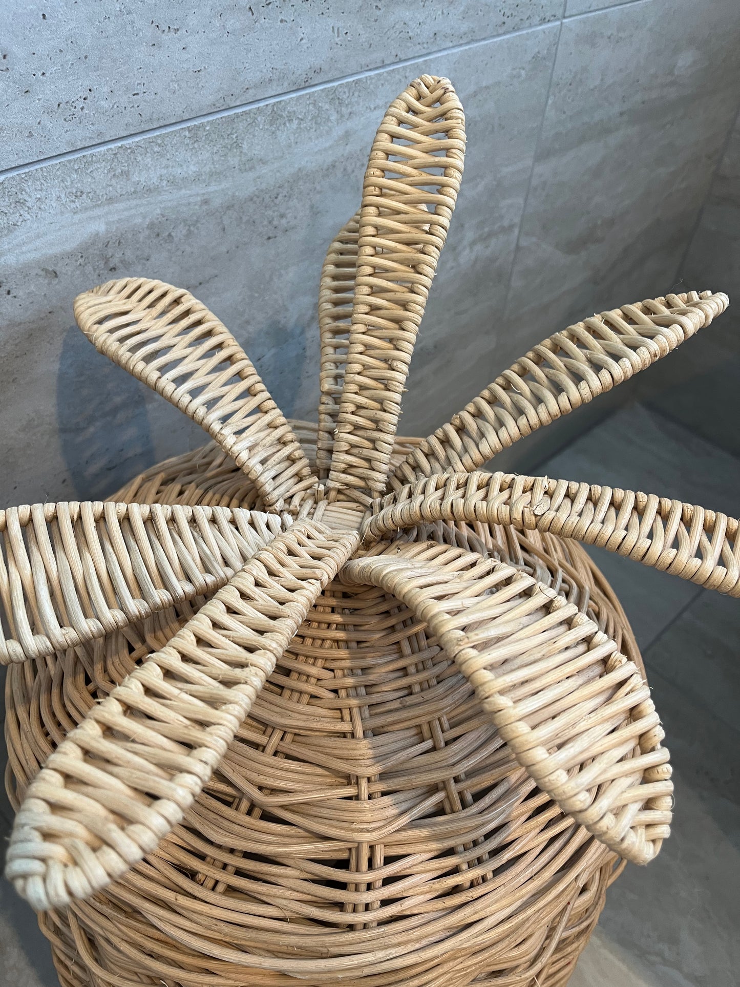 Pineapple Storage Basket with Lid