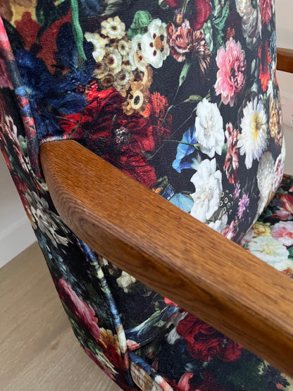 Stunning Mid Century Chair