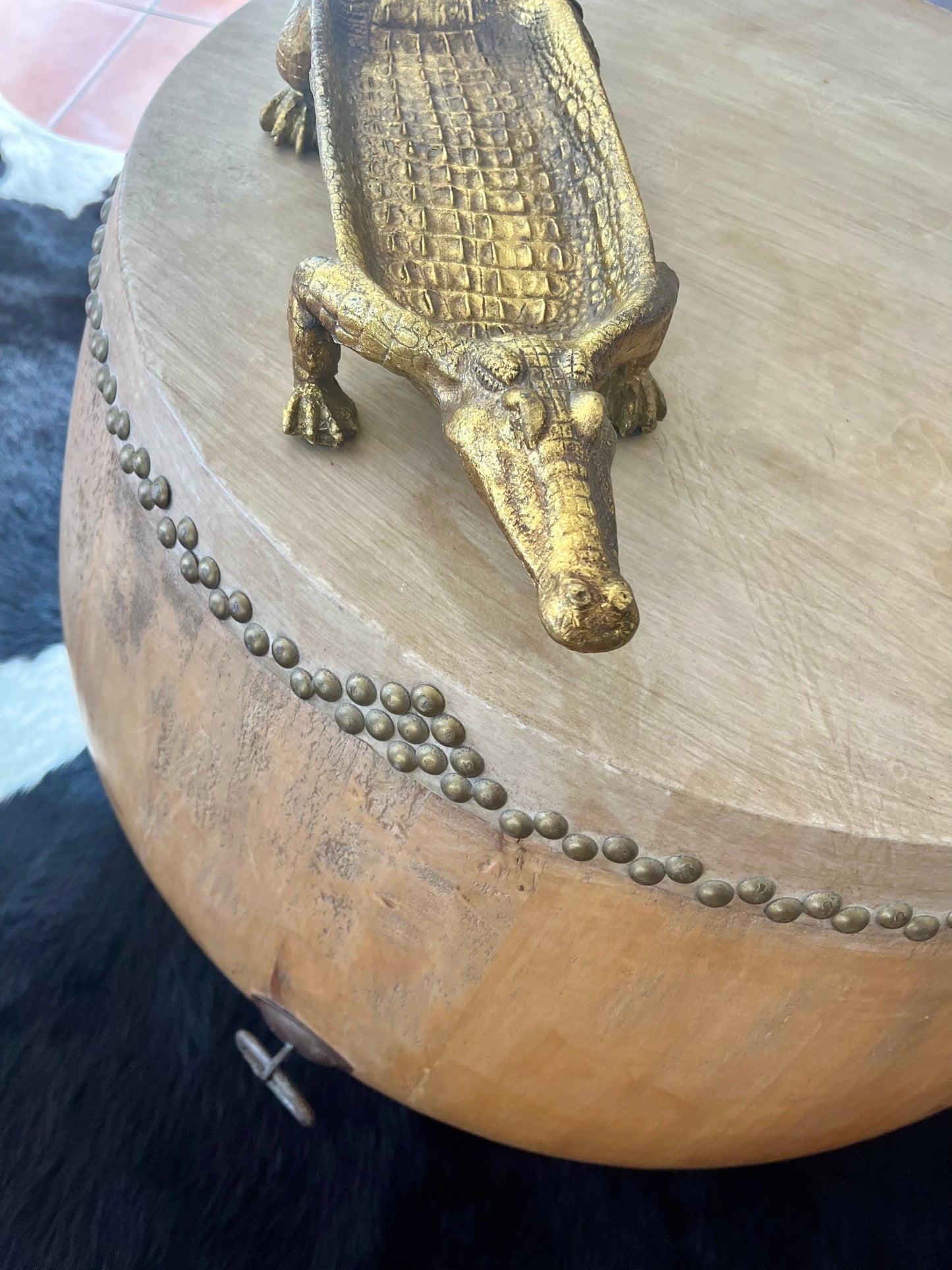 Stunning Drum Style Table