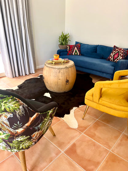 Stunning Drum Style Table