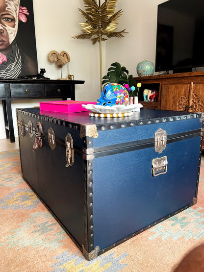 Awesome Blue Vintage Steamer Trunk