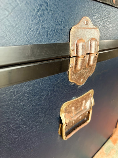 Awesome Blue Vintage Steamer Trunk
