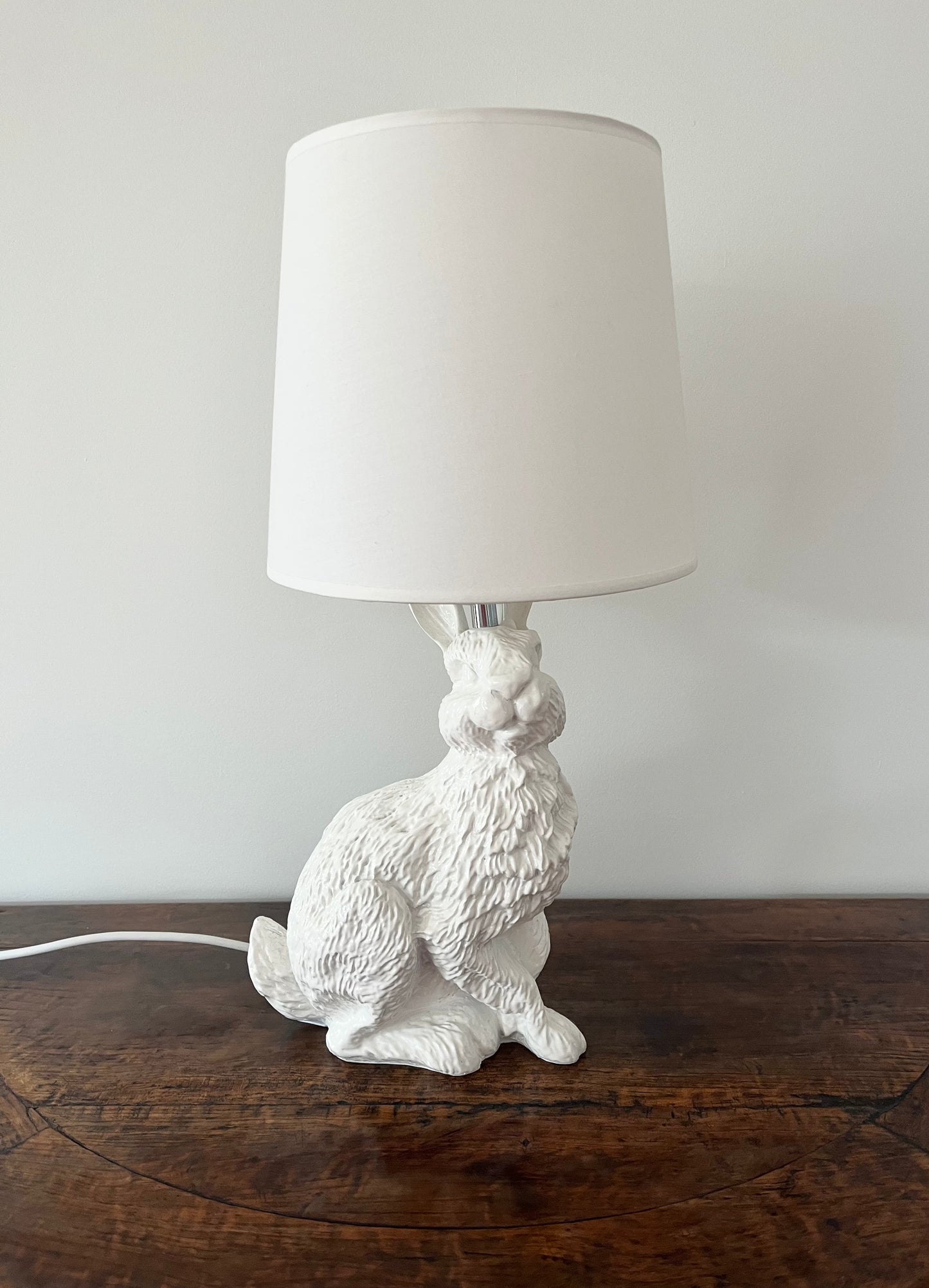 Charming Bunny Table Lamp