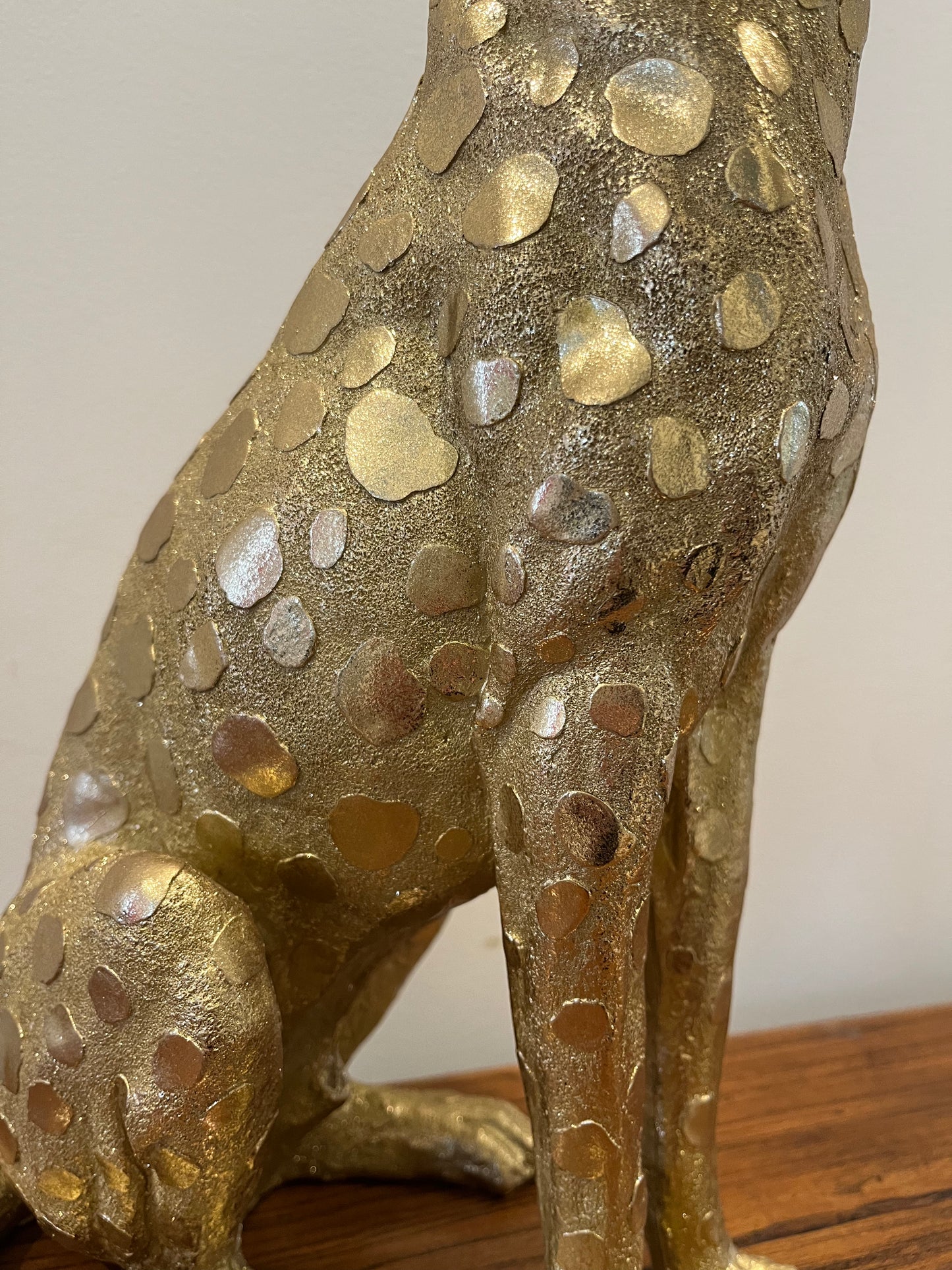 Stunning Leopard Sculpture