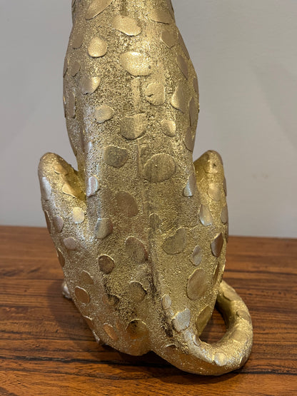 Stunning Leopard Sculpture