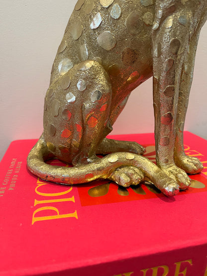 Stunning Leopard Sculpture