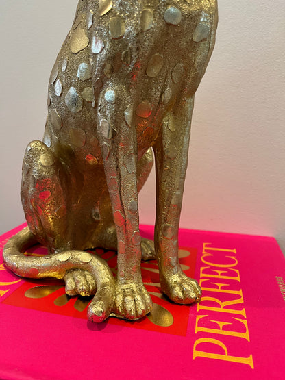 Stunning Leopard Sculpture