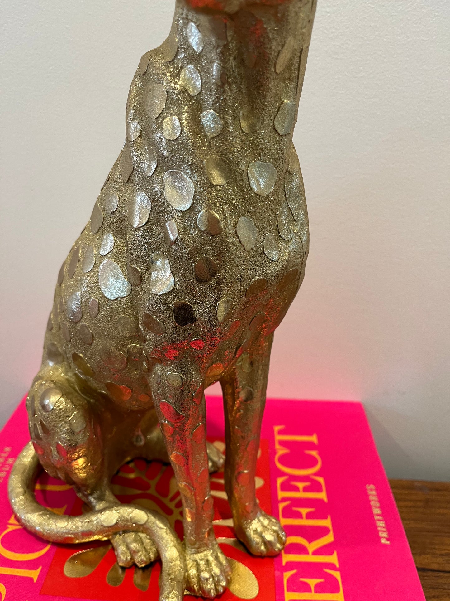 Stunning Leopard Sculpture