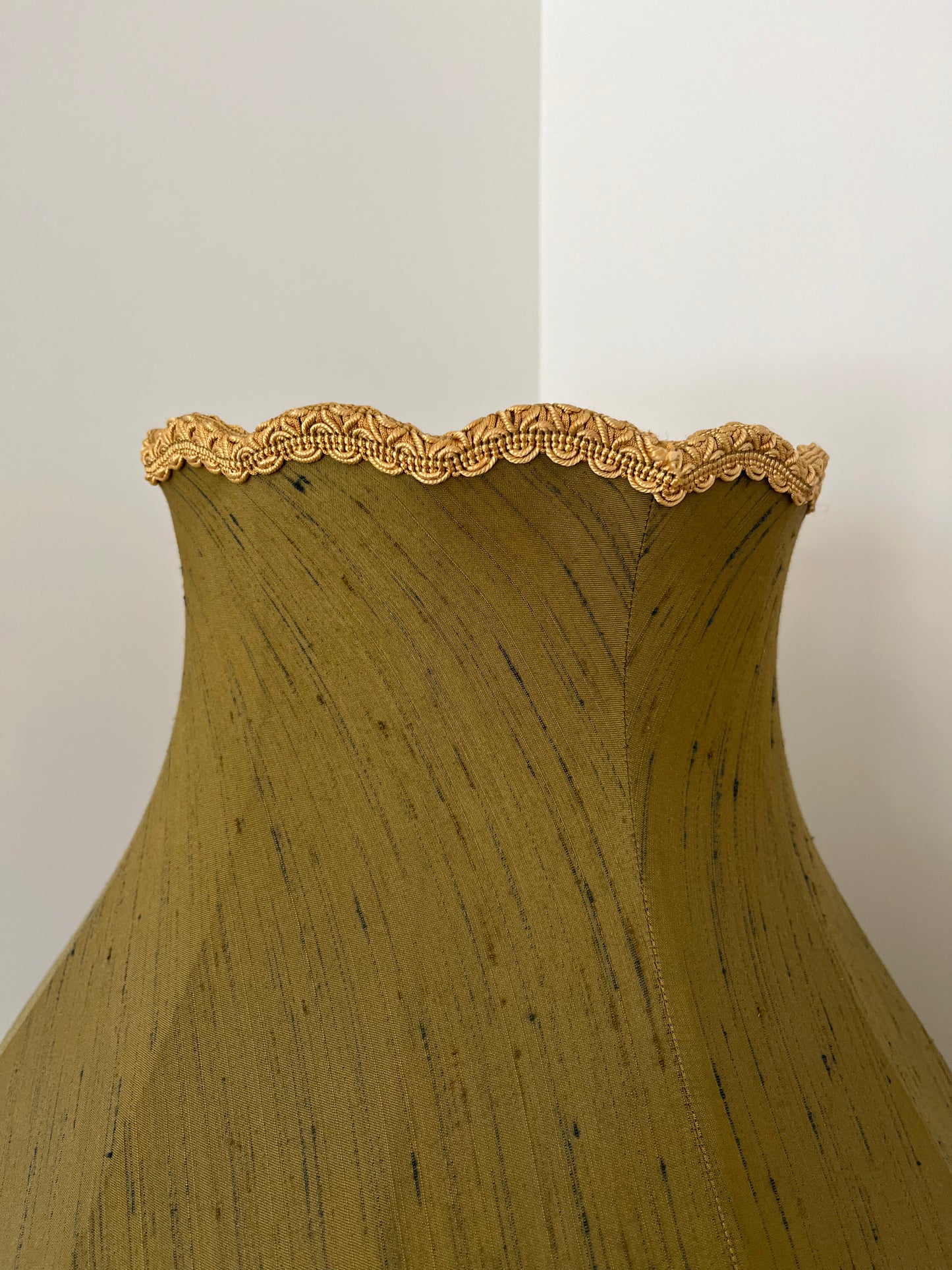 Beautiful Vintage Table Lamp