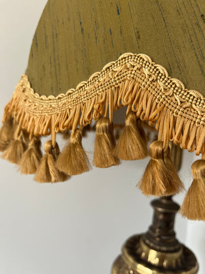 Beautiful Vintage Table Lamp