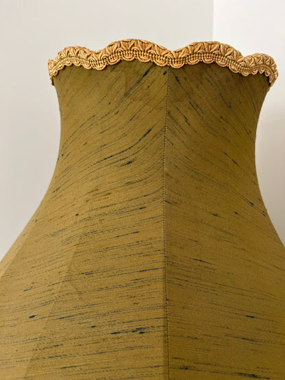 Beautiful Vintage Table Lamp