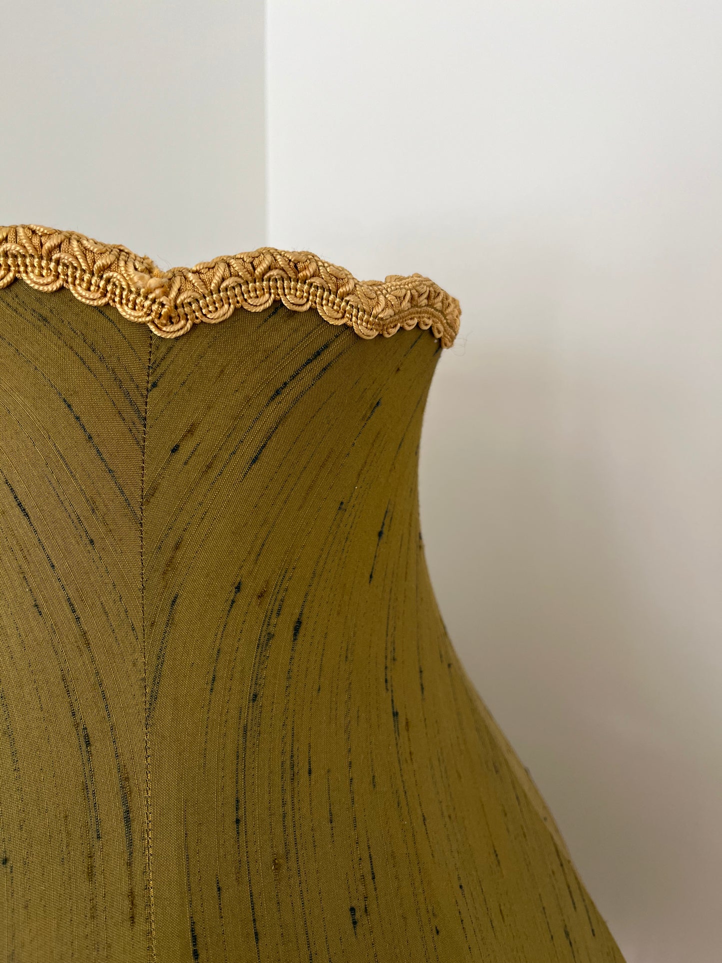 Beautiful Vintage Table Lamp