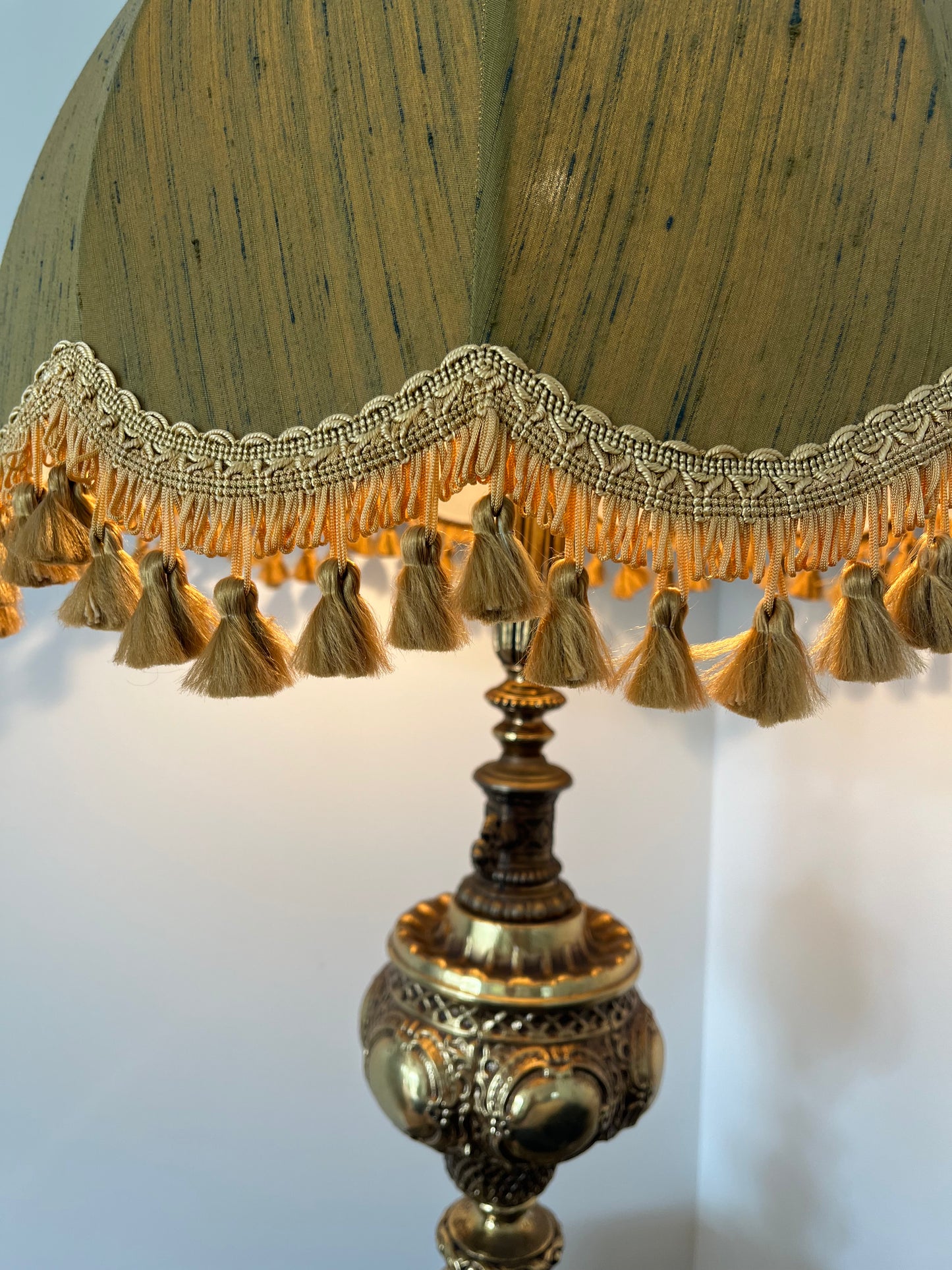 Beautiful Vintage Table Lamp